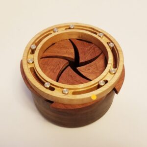 Mechanical Iris Jewelry Box