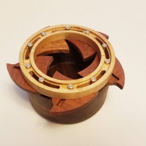 Mechanical Iris Jewelry Box